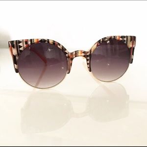 Tribal Print Cat-Eye Sunglasses